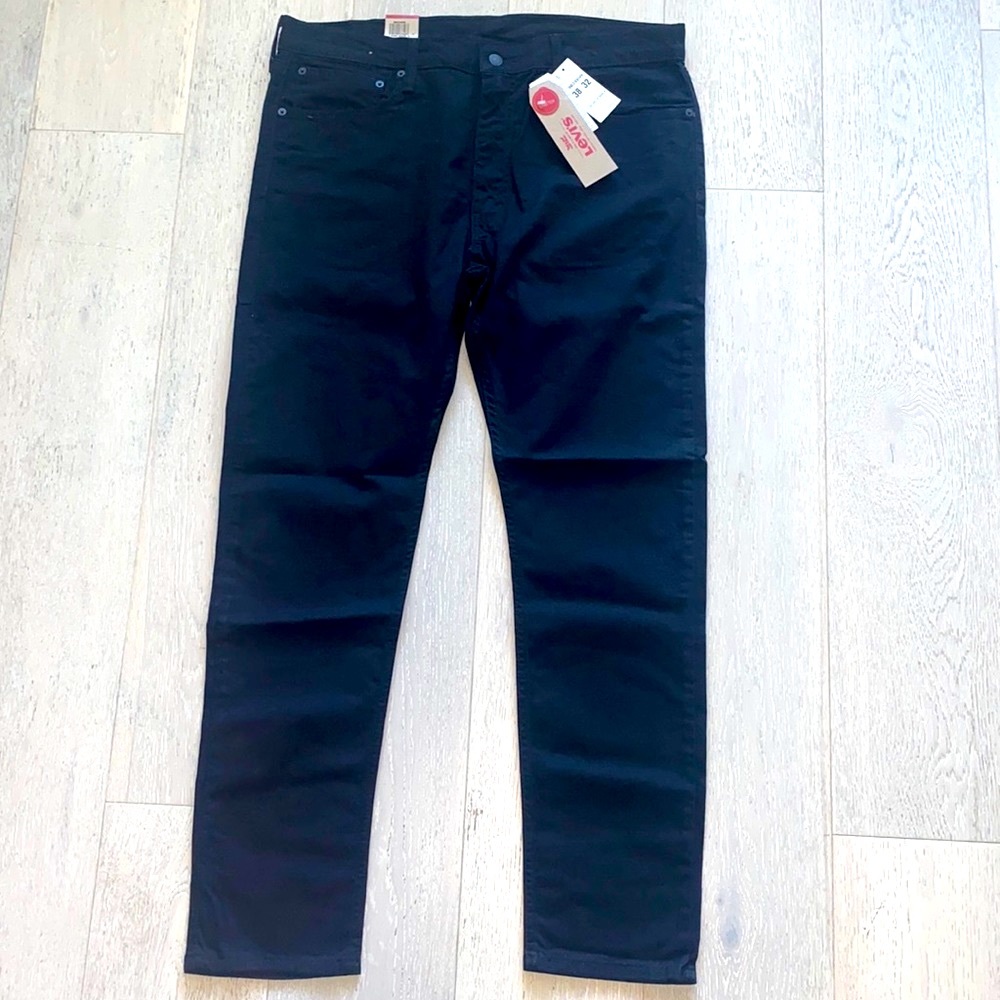 Levi’s 512 Slim Taper jeans in Black. NWT size 38